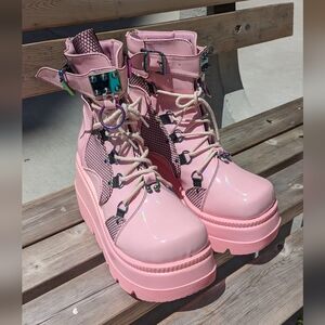 Demonia Shaker-60 pastel pink size 12